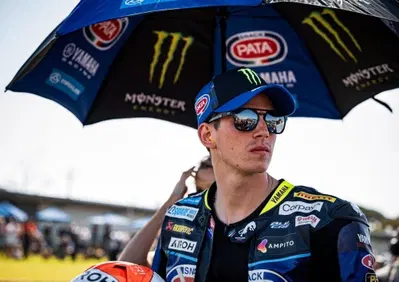 SBK 2025, GP del Portogallo. Andrea Locatelli terzo in Gara 1: “Mi aspettavo questo risultato. Ho lavorato duro fin dal venerdì”