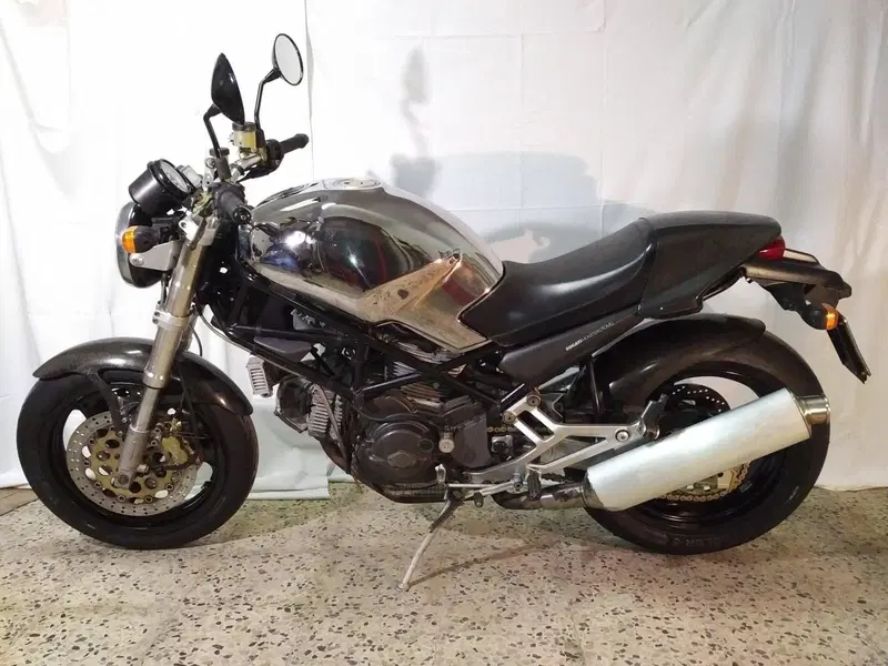 Ducati Monster 900 (1997 - 98) (2)