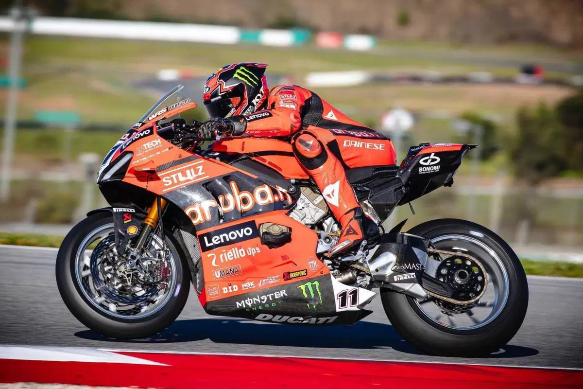 SBK 2025. Razgatlioglu conquista la Superpole di Portimao! (11)