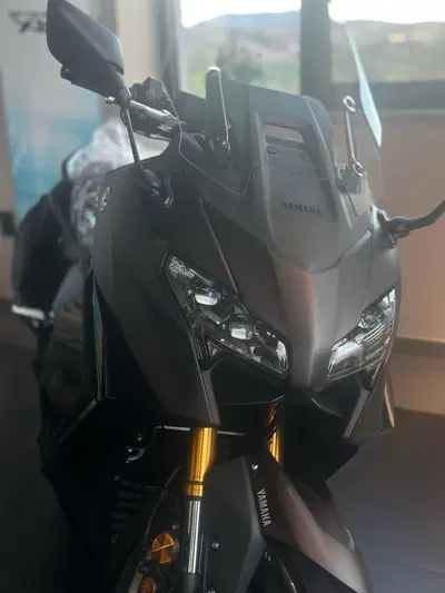 Yamaha T-Max 560 Tech Max (2025 - 26) nuova