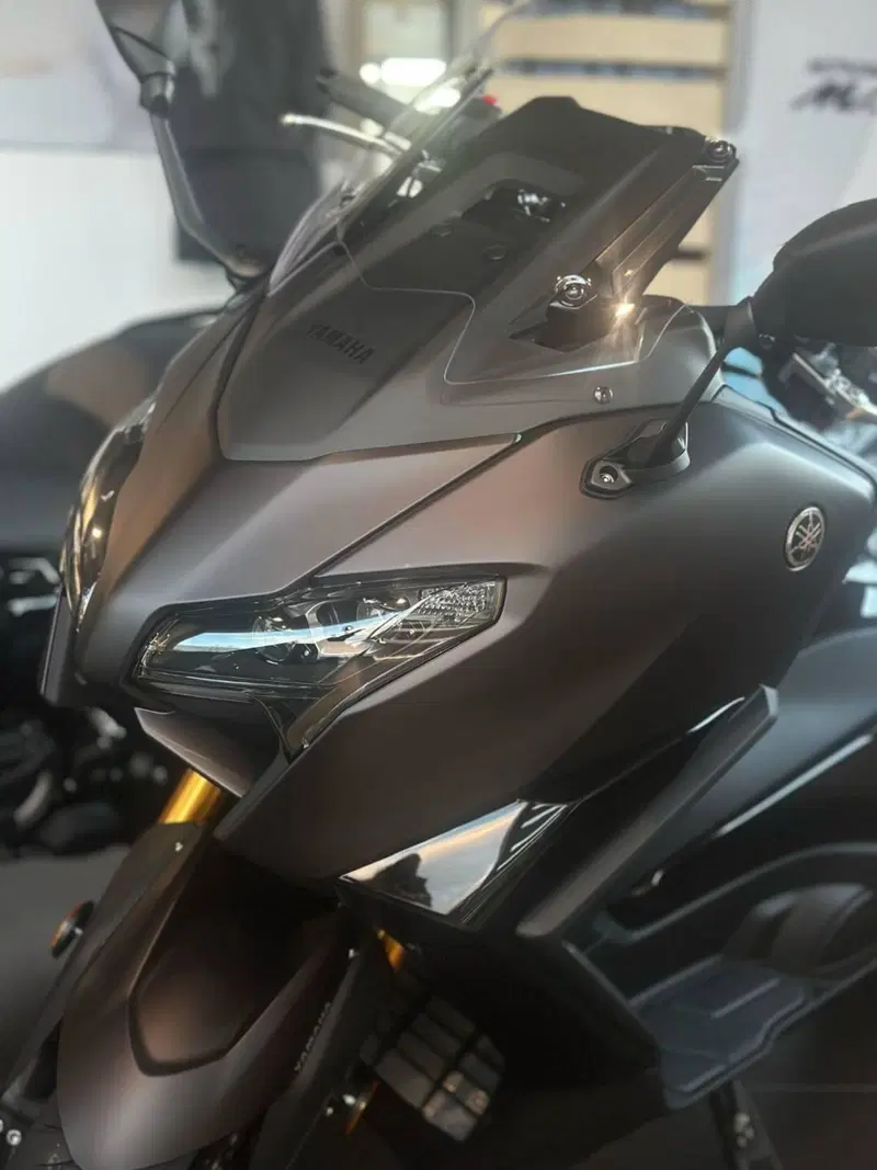 Yamaha T-Max 560 Tech Max (2025 - 26) (3)