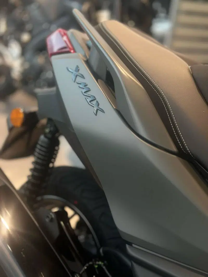 Yamaha X-Max 300 (2025 - 26) (6)