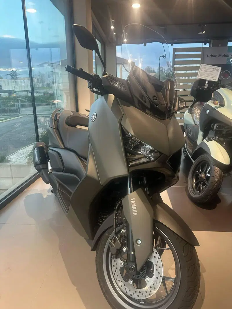 Yamaha X-Max 300 (2025 - 26) (3)