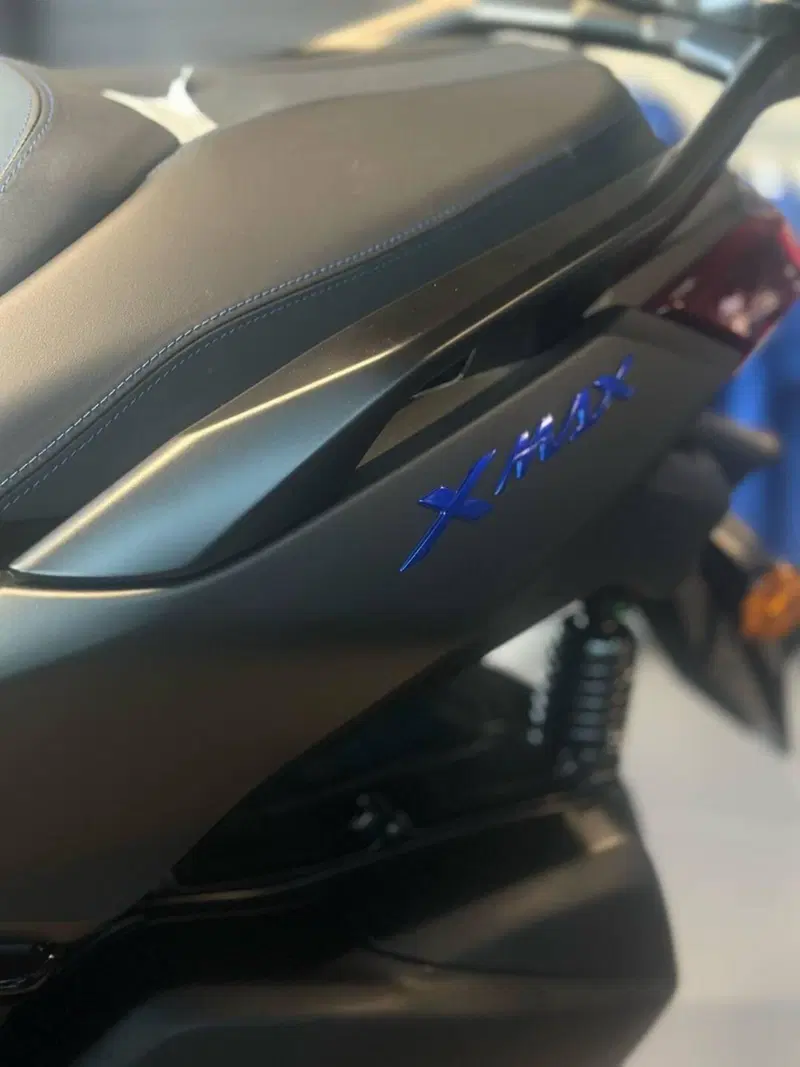 Yamaha X-Max 300 (2025 - 26) (11)