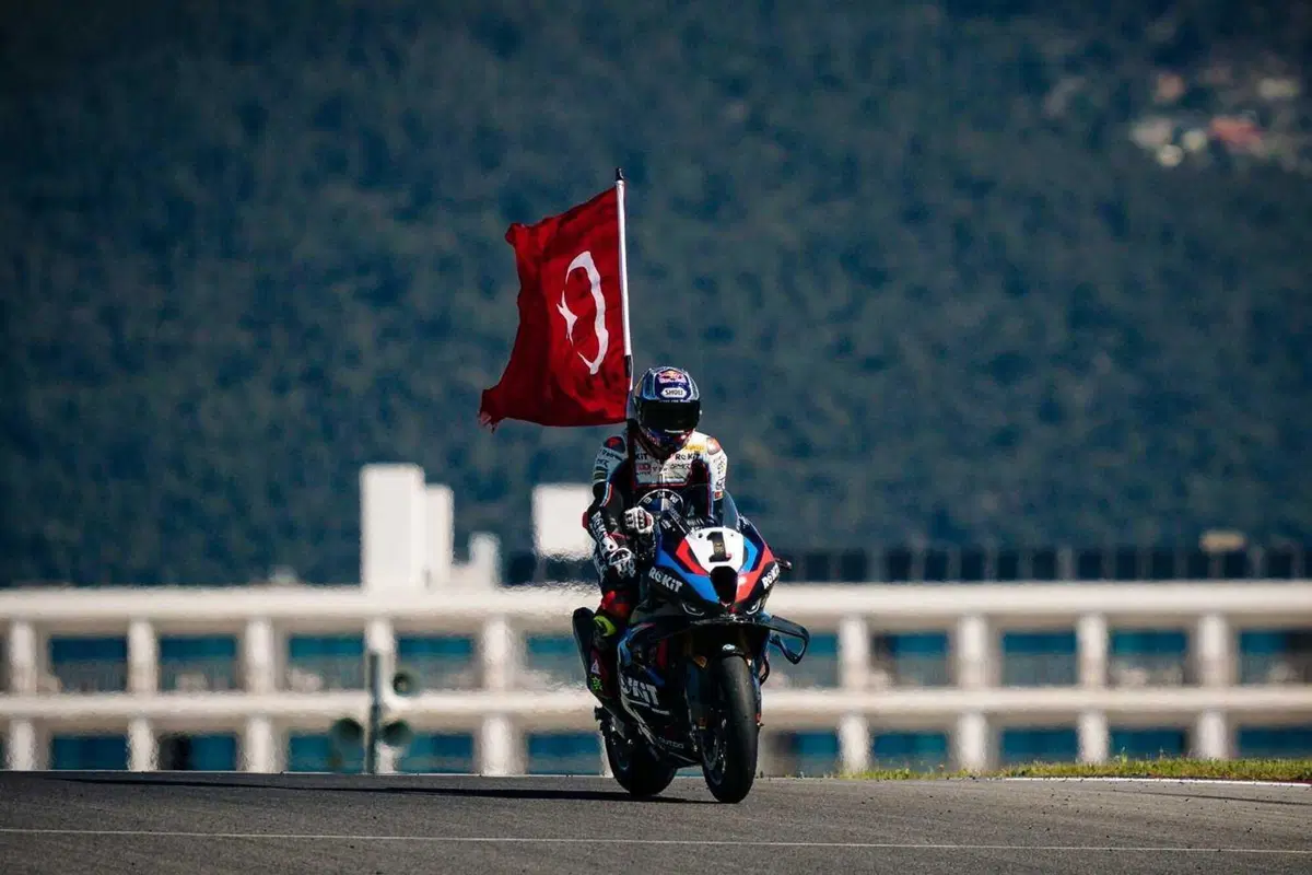 SBK 2025. Razgatlioglu conquista la Superpole di Portimao! (5)