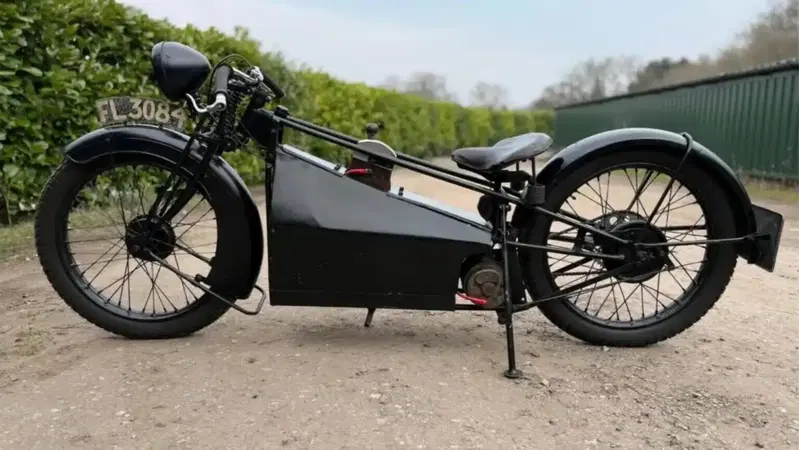 All'asta la Douglas del 1922 che anticip&ograve; la rivoluzione elettrica
