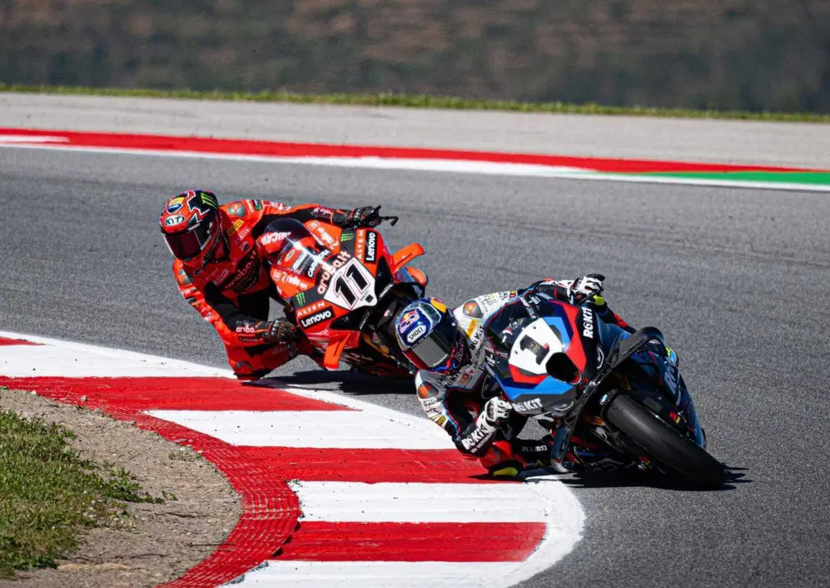 SBK 2025. Razgatlioglu conquista la Superpole di Portimao! (2)