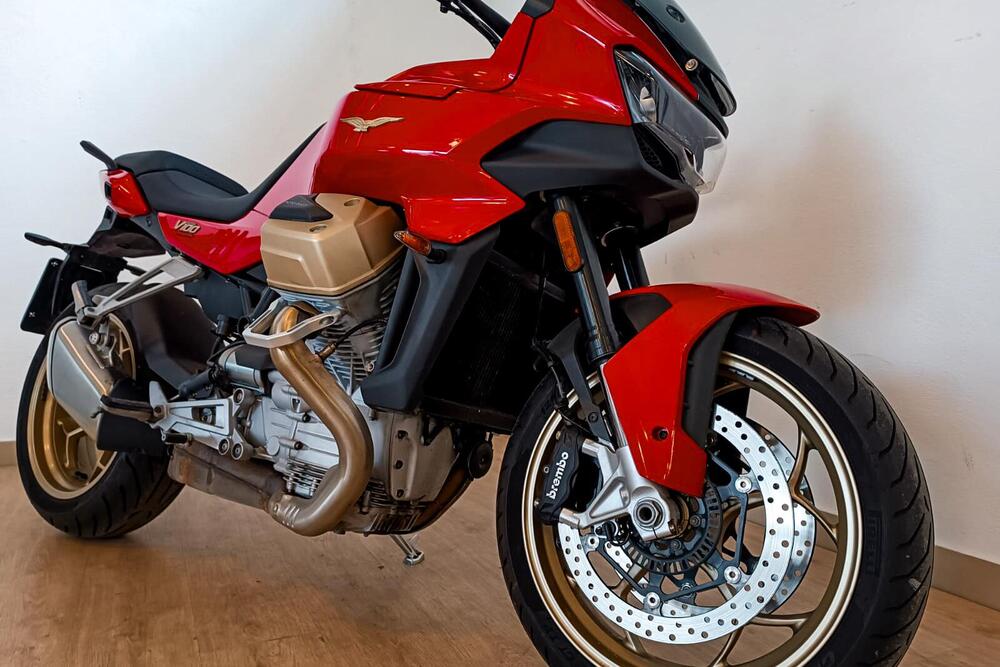 Moto Guzzi V100 Mandello (2022 - 24) (5)