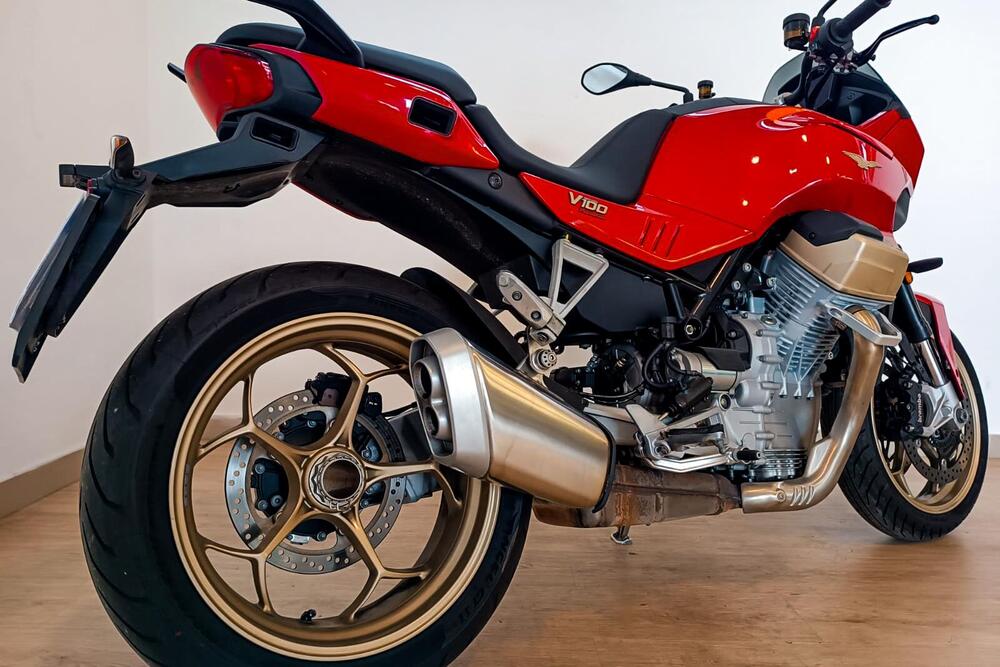 Moto Guzzi V100 Mandello (2022 - 24) (4)