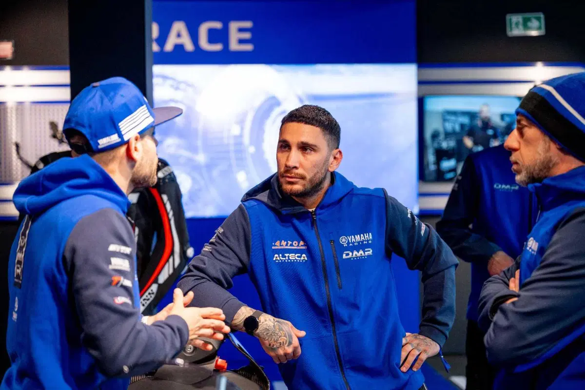 Yamaha R9: al Blue Racing Day 2025 è lei la star. L'abbiamo provata in pista a Misano [GALLERY] (23)