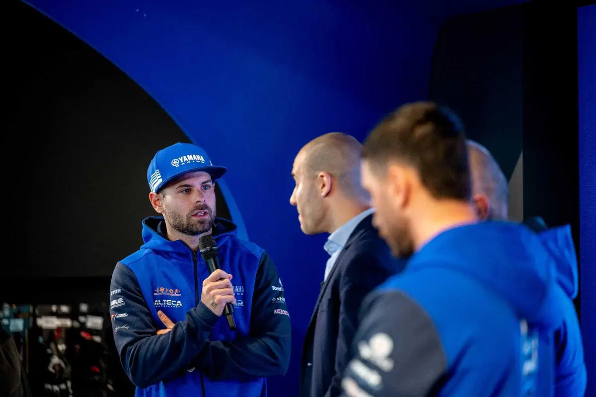Yamaha R9: al Blue Racing Day 2025 è lei la star. L'abbiamo provata in pista a Misano [GALLERY] (33)