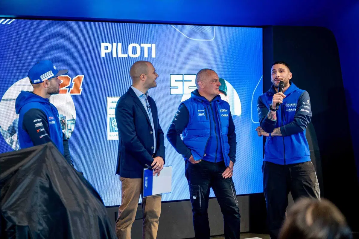 Yamaha R9: al Blue Racing Day 2025 è lei la star. L'abbiamo provata in pista a Misano [GALLERY] (34)