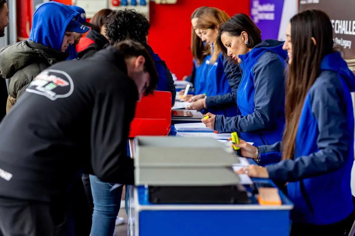 Yamaha R9: al Blue Racing Day 2025 è lei la star. L'abbiamo provata in pista a Misano [GALLERY] (40)