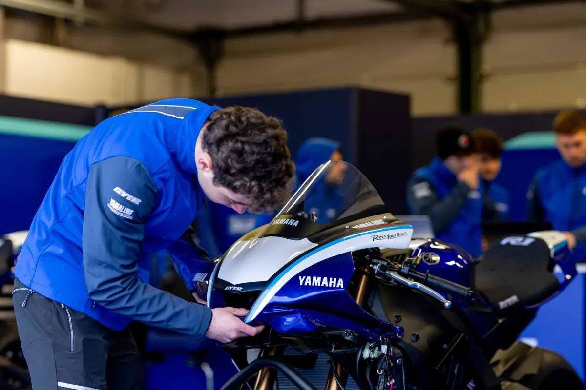 Yamaha R9: al Blue Racing Day 2025 è lei la star. L'abbiamo provata in pista a Misano [GALLERY] (42)