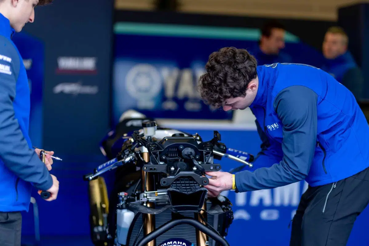 Yamaha R9: al Blue Racing Day 2025 è lei la star. L'abbiamo provata in pista a Misano [GALLERY] (43)