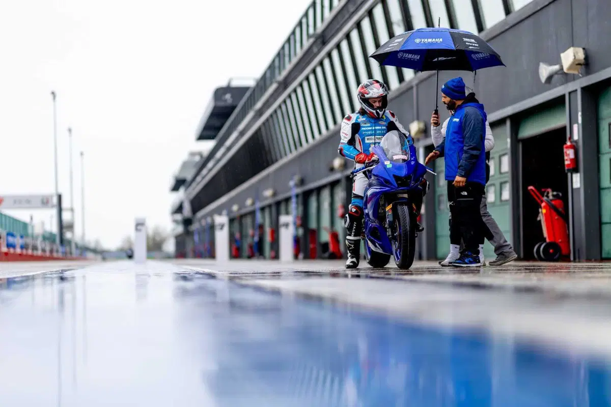 Yamaha R9: al Blue Racing Day 2025 è lei la star. L'abbiamo provata in pista a Misano [GALLERY] (49)