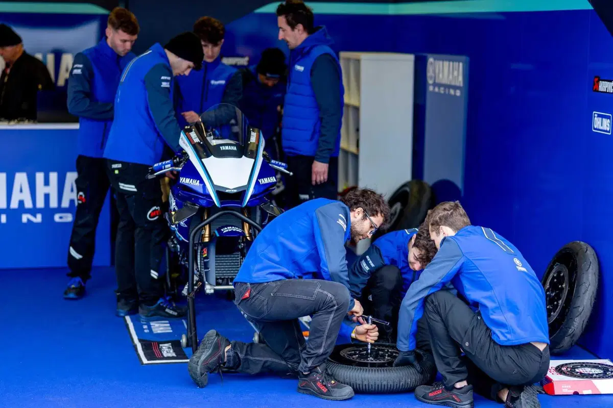Yamaha R9: al Blue Racing Day 2025 è lei la star. L'abbiamo provata in pista a Misano [GALLERY] (53)