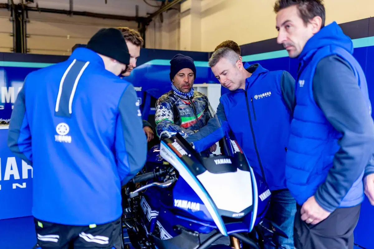 Yamaha R9: al Blue Racing Day 2025 è lei la star. L'abbiamo provata in pista a Misano [GALLERY] (55)