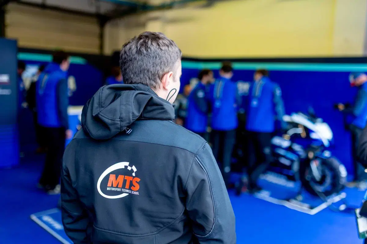Yamaha R9: al Blue Racing Day 2025 è lei la star. L'abbiamo provata in pista a Misano [GALLERY] (57)