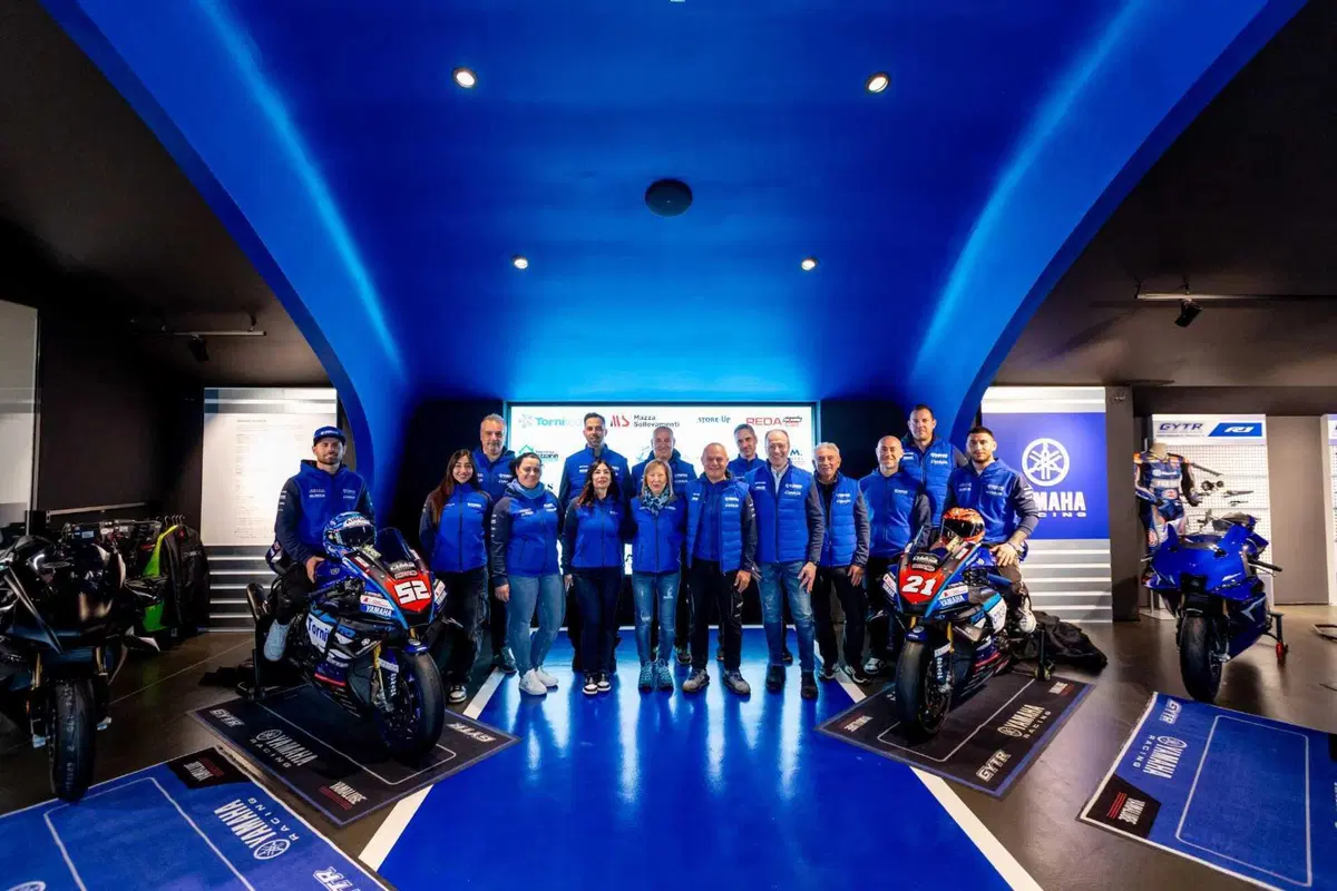 Yamaha R9: al Blue Racing Day 2025 è lei la star. L'abbiamo provata in pista a Misano [GALLERY] (71)