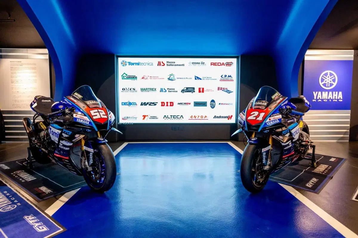 Yamaha R9: al Blue Racing Day 2025 è lei la star. L'abbiamo provata in pista a Misano [GALLERY] (6)