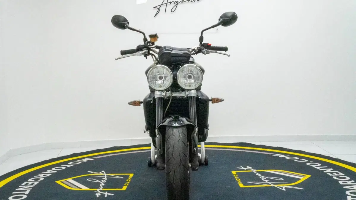 Triumph Street Triple (2007 - 12) (9)