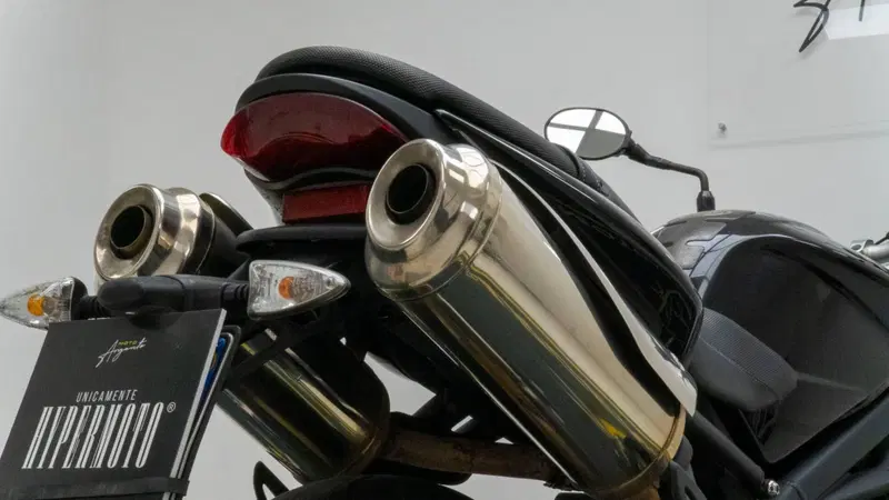 Triumph Street Triple (2007 - 12) (15)