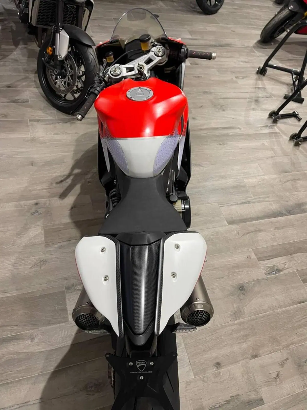 Ducati Superleggera 1299 (2017) (9)