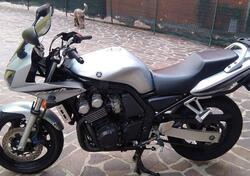 Yamaha FZS 600 Fazer (2002 - 03) usata