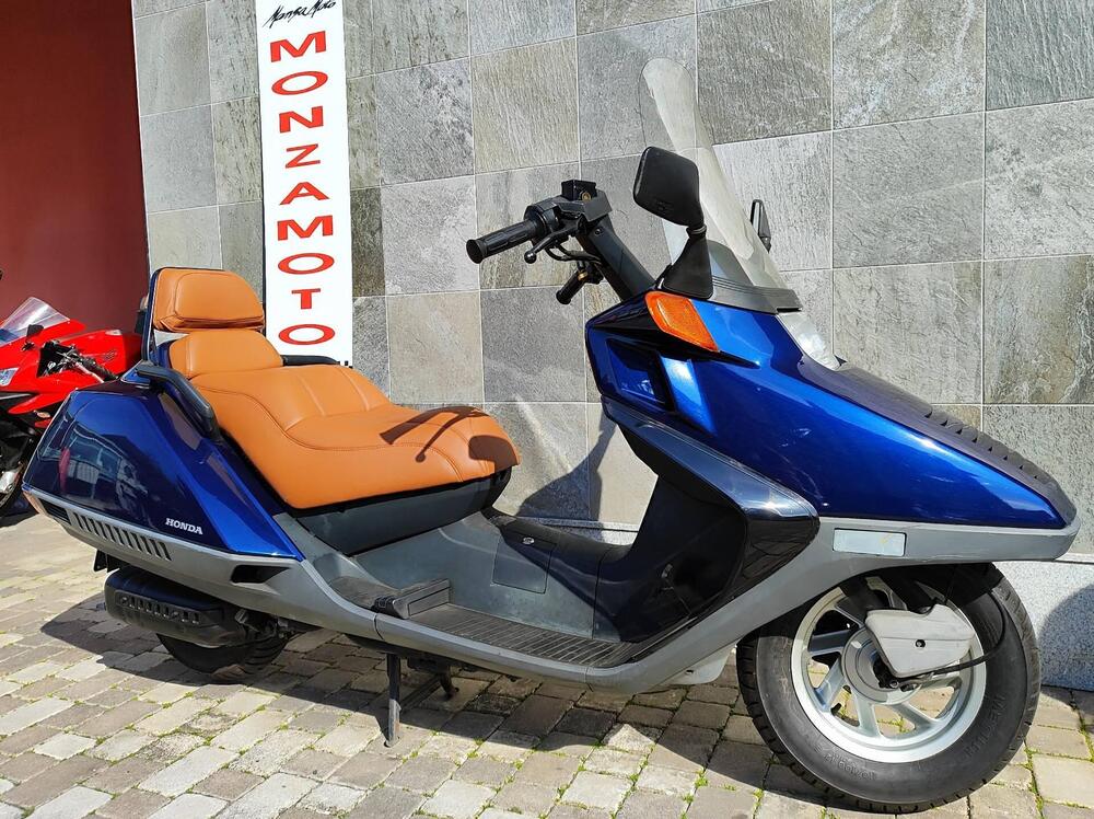 Honda CN 250 (2)