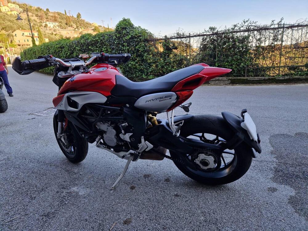 MV Agusta Rivale 800 EAS (2013 -15) (2)