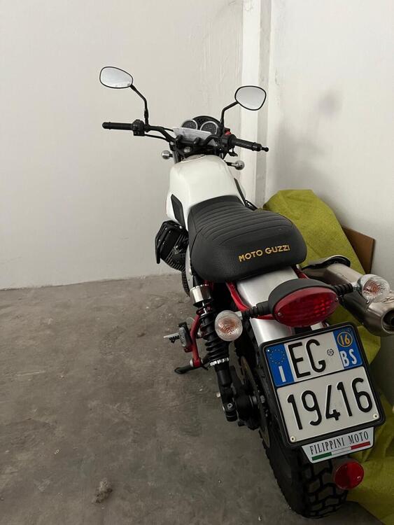 Moto Guzzi V7 II Stornello (2017 - 18) (3)