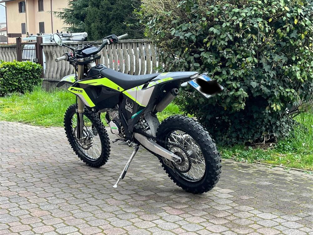 Fantic Motor XE 125 Black Edition (2024) (5)
