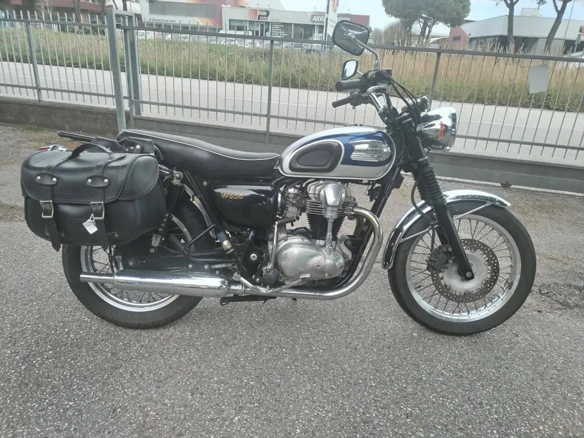 Kawasaki W 650 (2001 - 06)