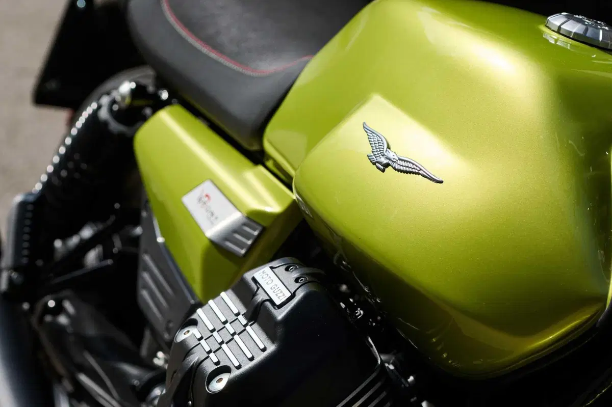 Moto Guzzi V7 Sport (19)