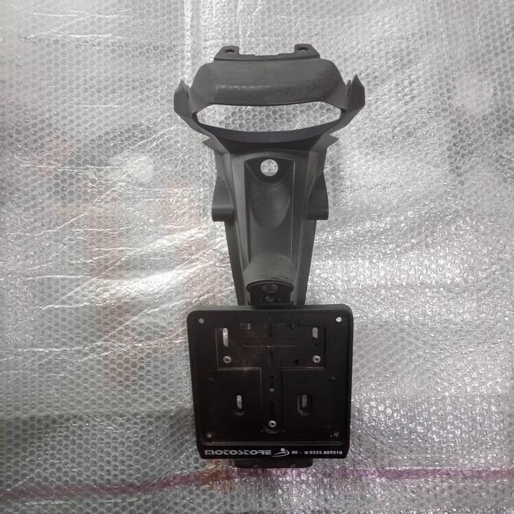 Portatarga Aprilia Mana 850