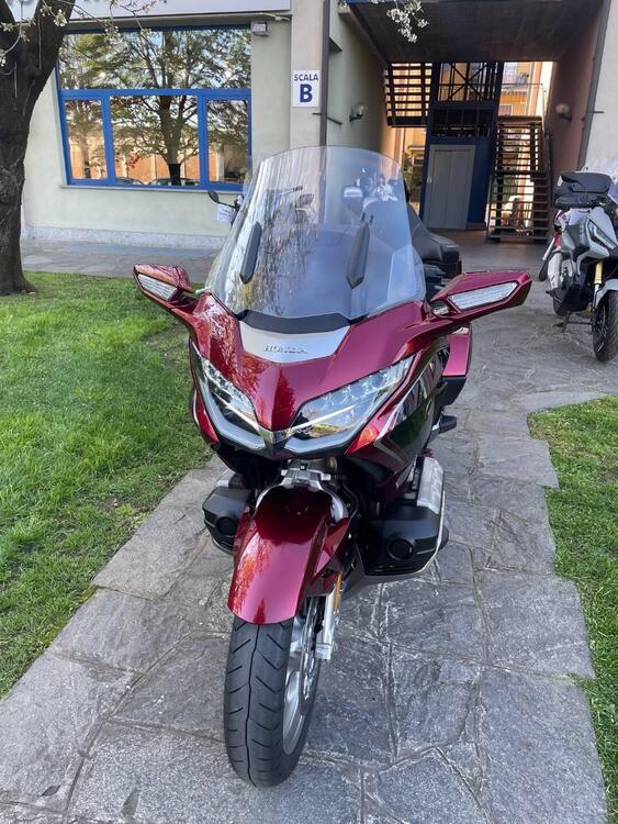 Honda GL 1800 Gold Wing Tour DTC (2018 - 20) (3)