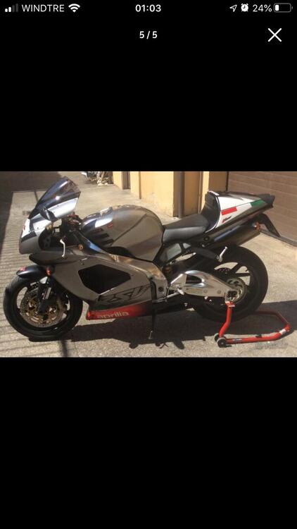 Aprilia RSV 1000 (2002) (5)
