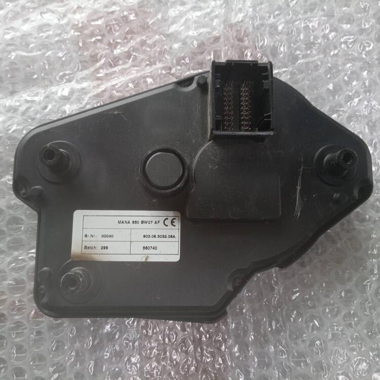 Strumento Aprilia Mana 850 (2)