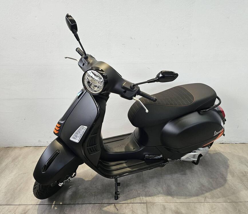 Vespa GTS 310 Supersport (2025) (2)