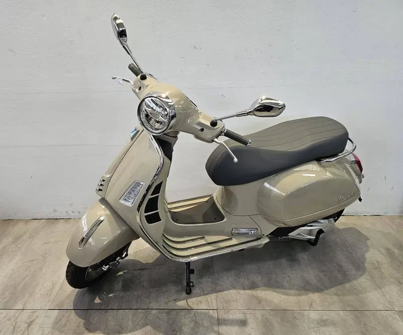 Vespa GTS 310 (2025 - 26) (2)