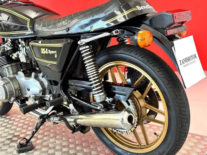 Benelli 354 SPORT II (17)