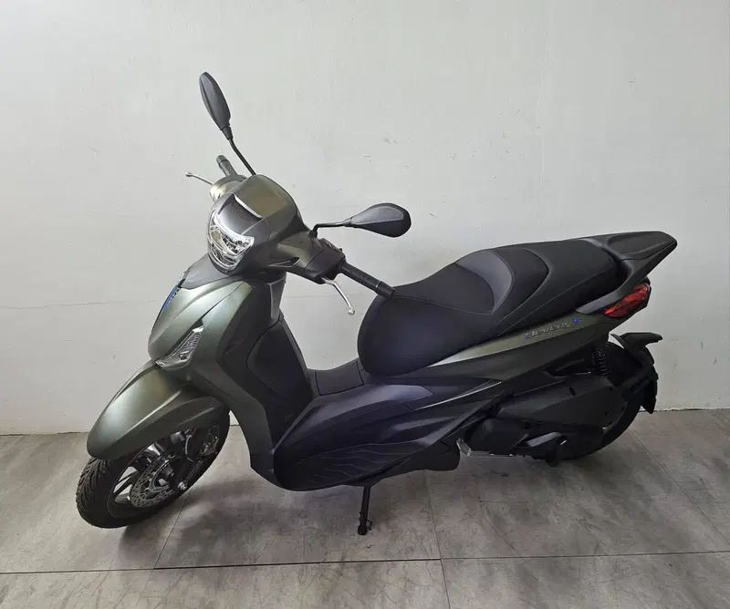 Piaggio Beverly 310 S (2025 - 26) (2)