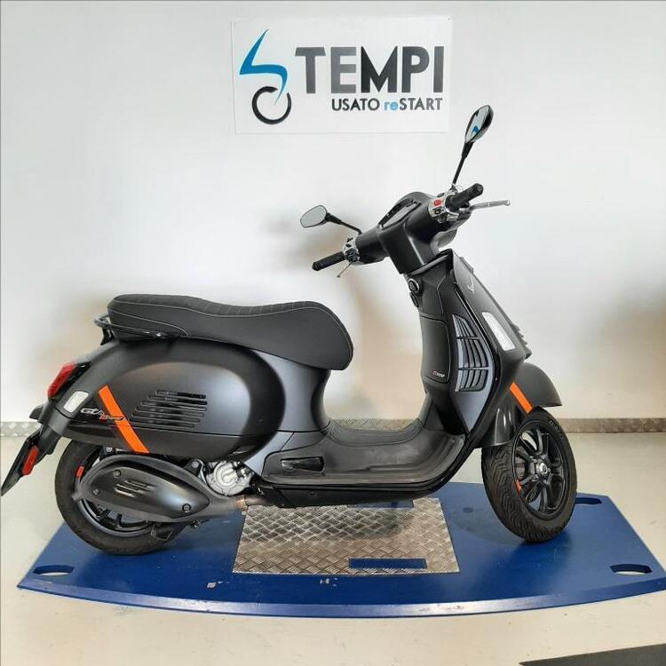 Vespa GTS 300 Supertech Hpe (2021 - 22)