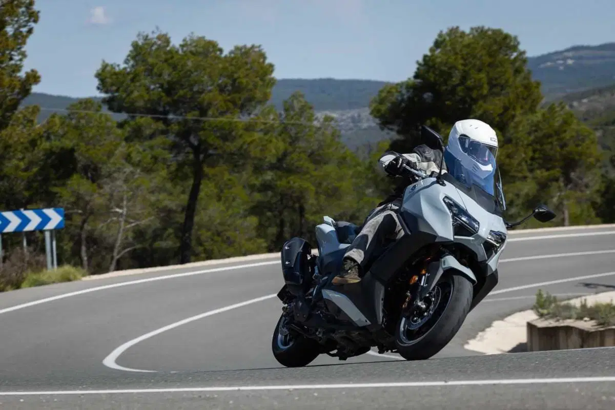 Questione di fede. Abbiamo provato il nuovo TMax Tech Max 2025 TEST [VIDEO] (12)