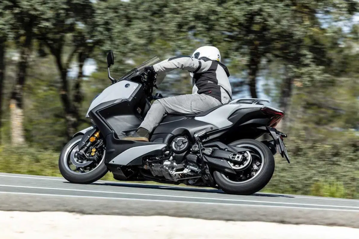 Questione di fede. Abbiamo provato il nuovo TMax Tech Max 2025 TEST [VIDEO] (21)