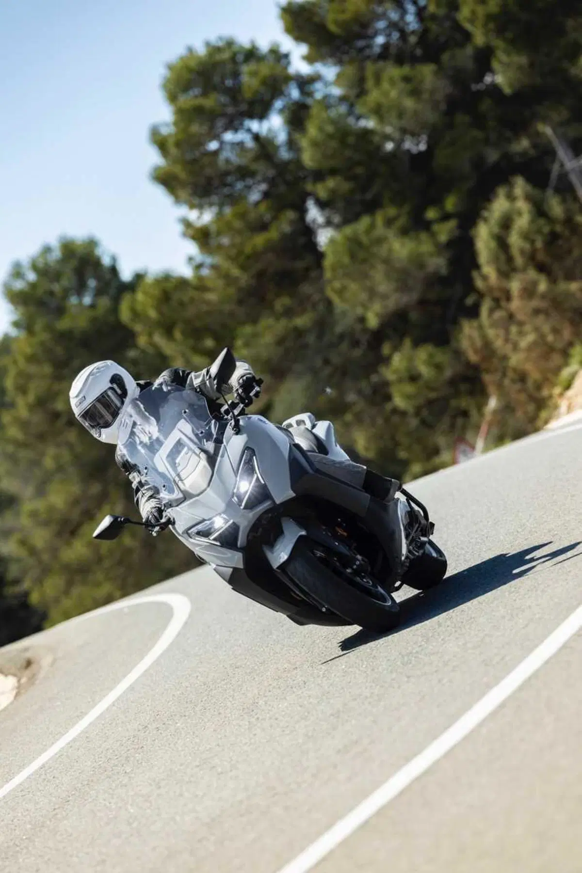 Questione di fede. Abbiamo provato il nuovo TMax Tech Max 2025 TEST [VIDEO] (37)