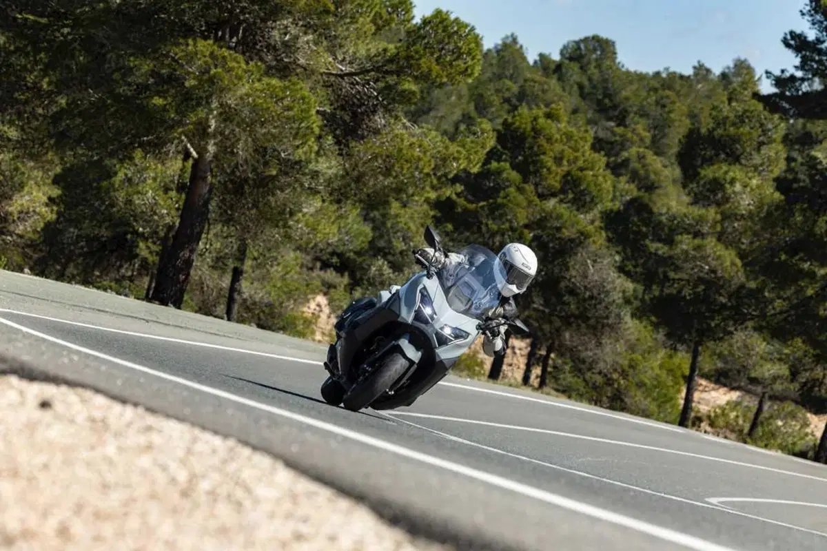 Questione di fede. Abbiamo provato il nuovo TMax Tech Max 2025 TEST [VIDEO] (41)