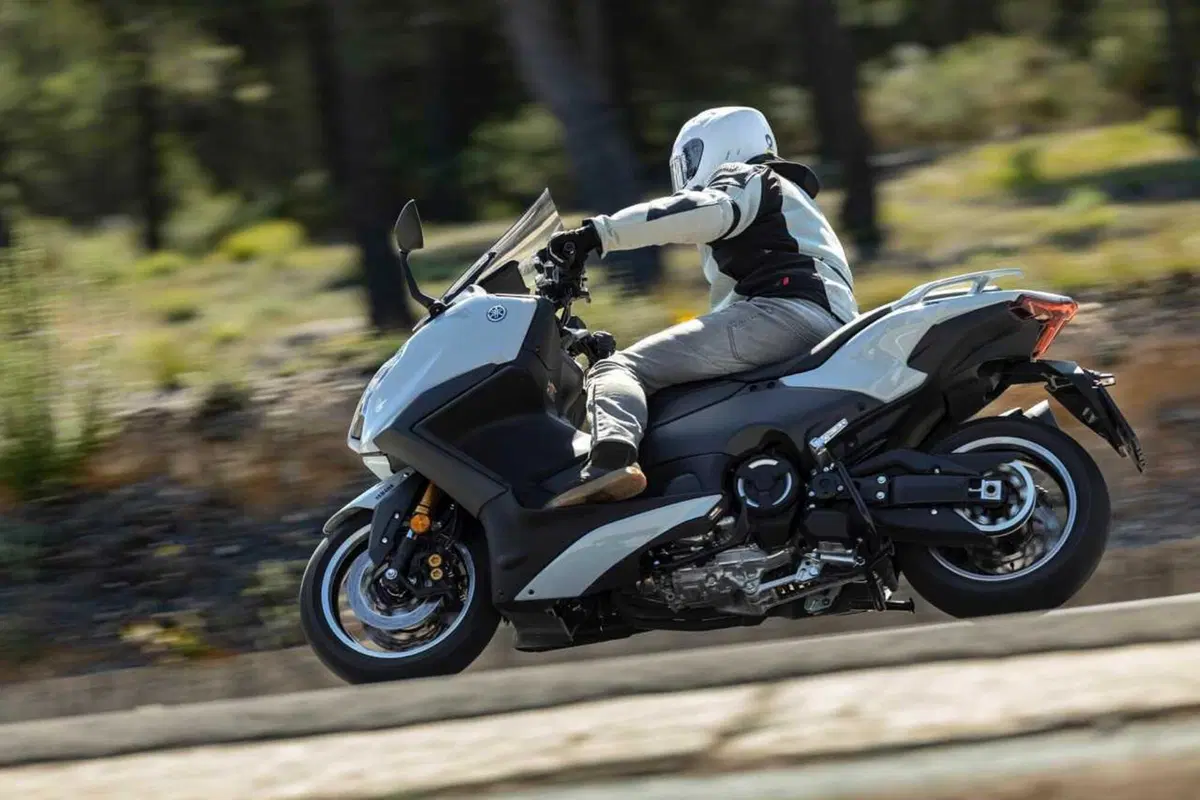 Questione di fede. Abbiamo provato il nuovo TMax Tech Max 2025 TEST [VIDEO] (43)