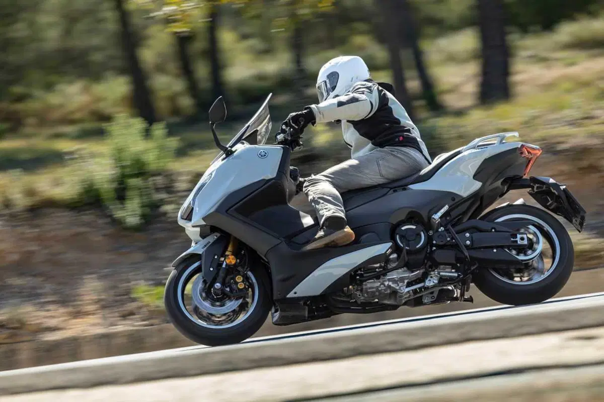 Questione di fede. Abbiamo provato il nuovo TMax Tech Max 2025 TEST [VIDEO] (44)